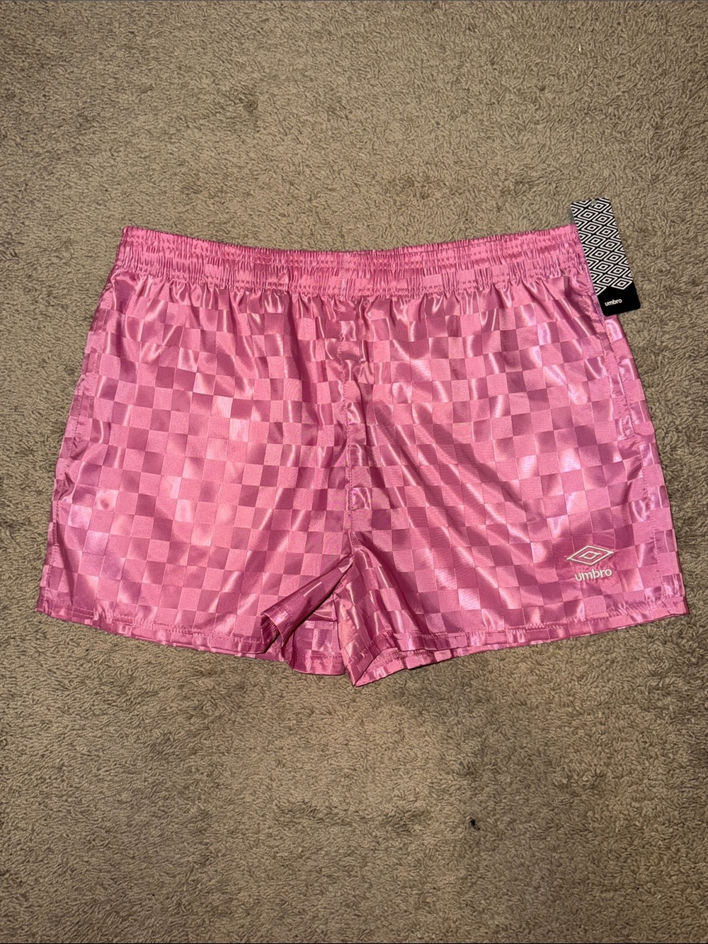 Umbro Women’s Pink Checker Satin Soccer Athletic Shorts XL New